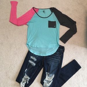 Volcom long sleeve tee w/ different color sleeves